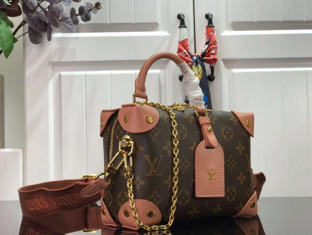 MOMO- item:174B52D0739-2