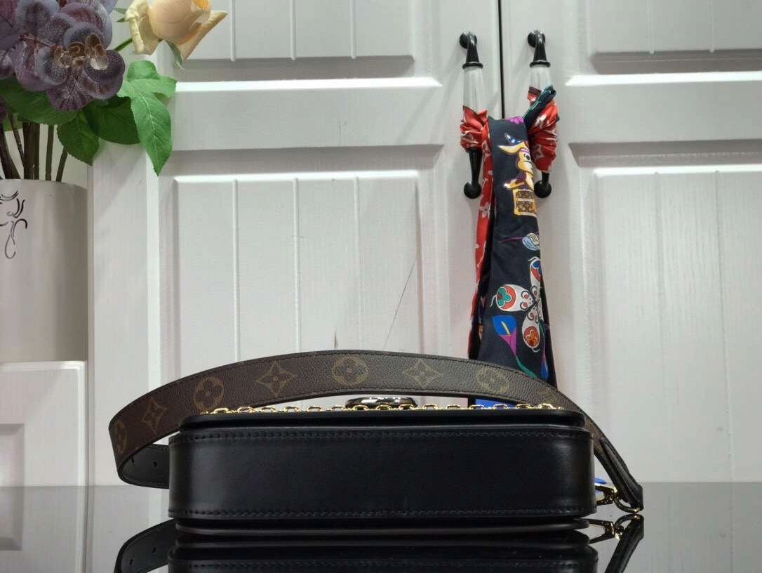 *MOMO- item:174B60D0740