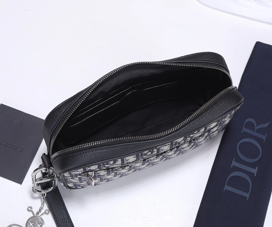 MOMO- item:A-B063L2553