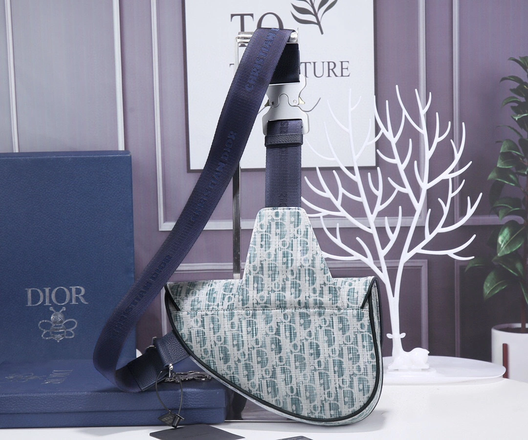 MOMO- item:A-B063L2557