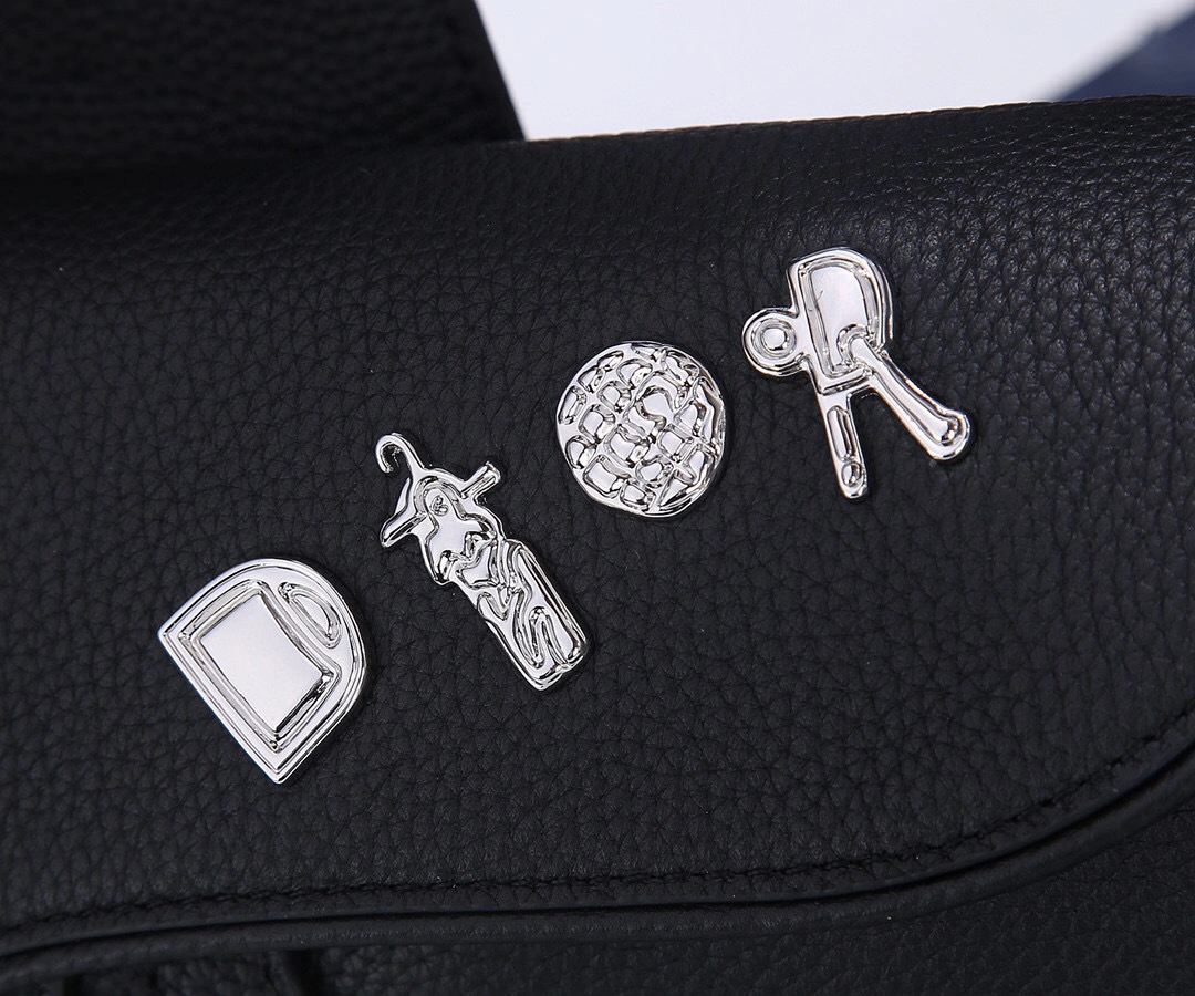 MOMO- item:A-B063L2573