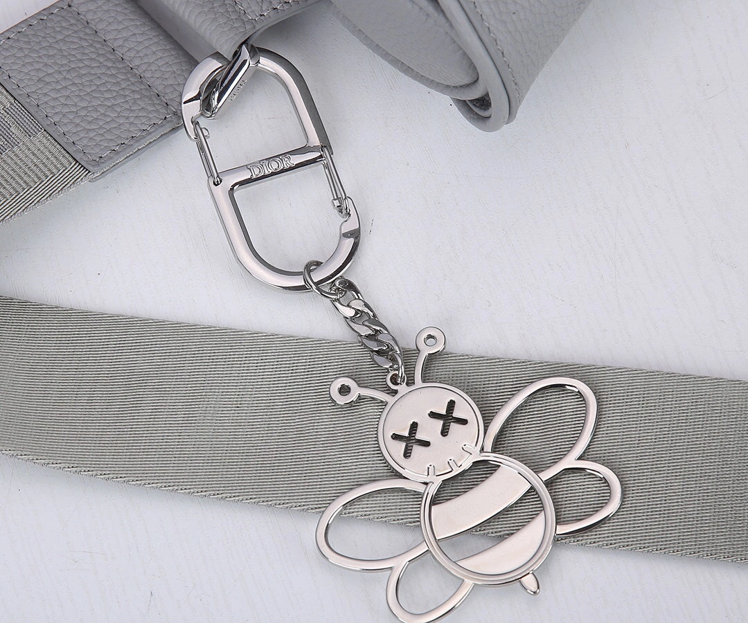 MOMO- item:A-B063L2574