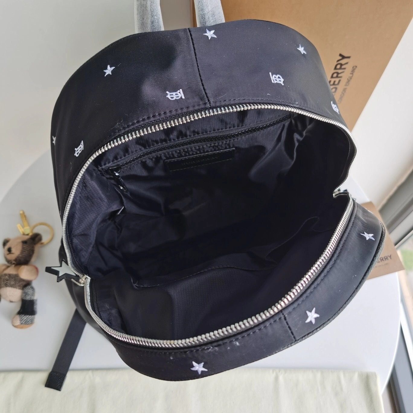 MOMO- item:B-B000B0947