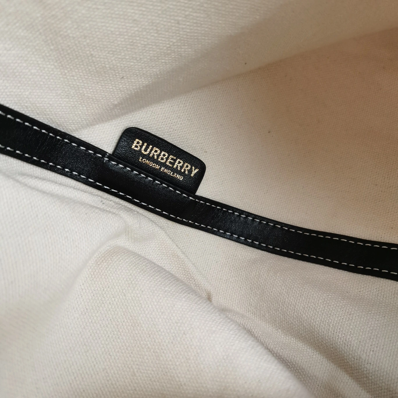 MOMO- item:B-B000B0953