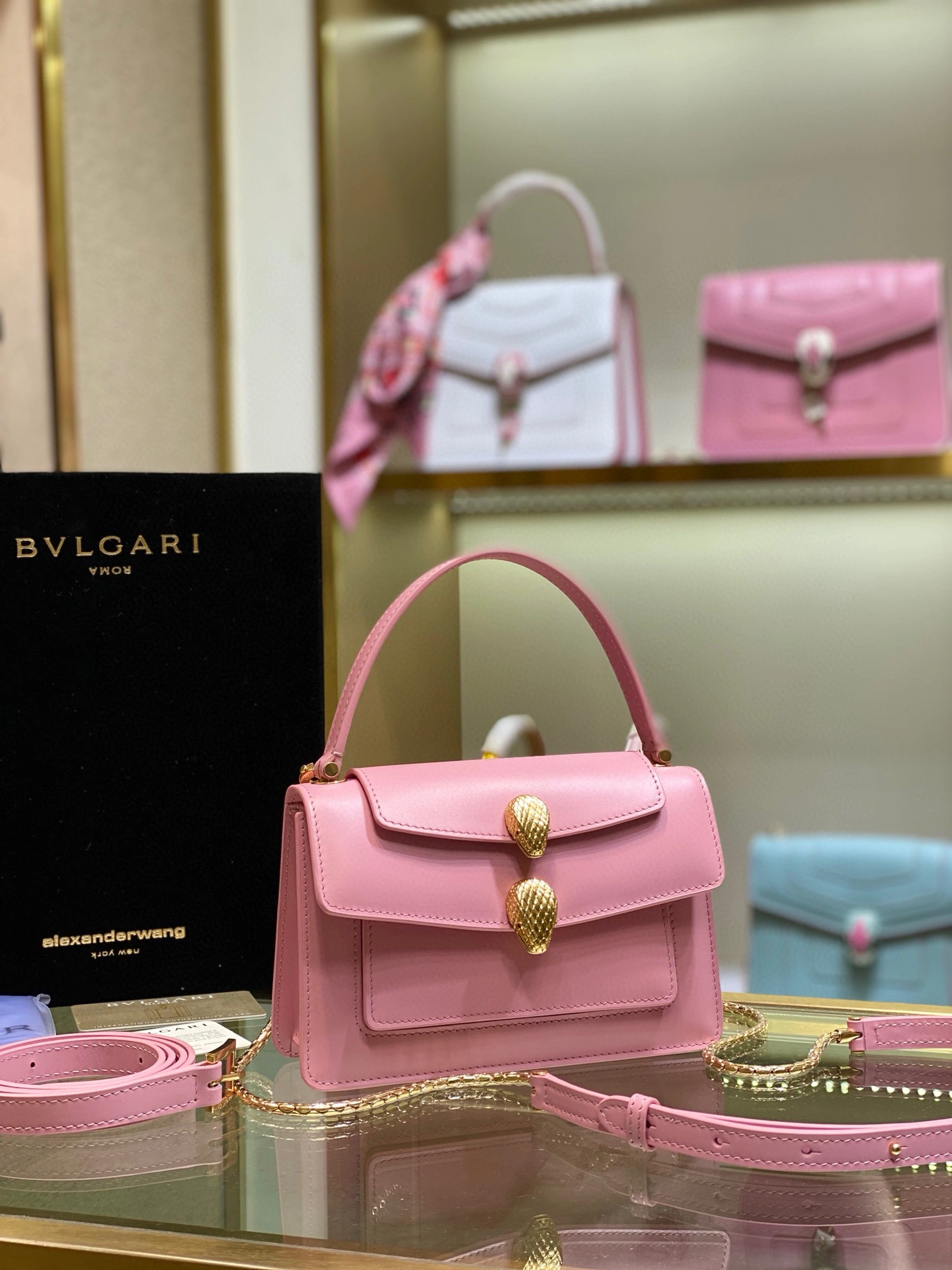 MOMO- item：B-B063G1713C