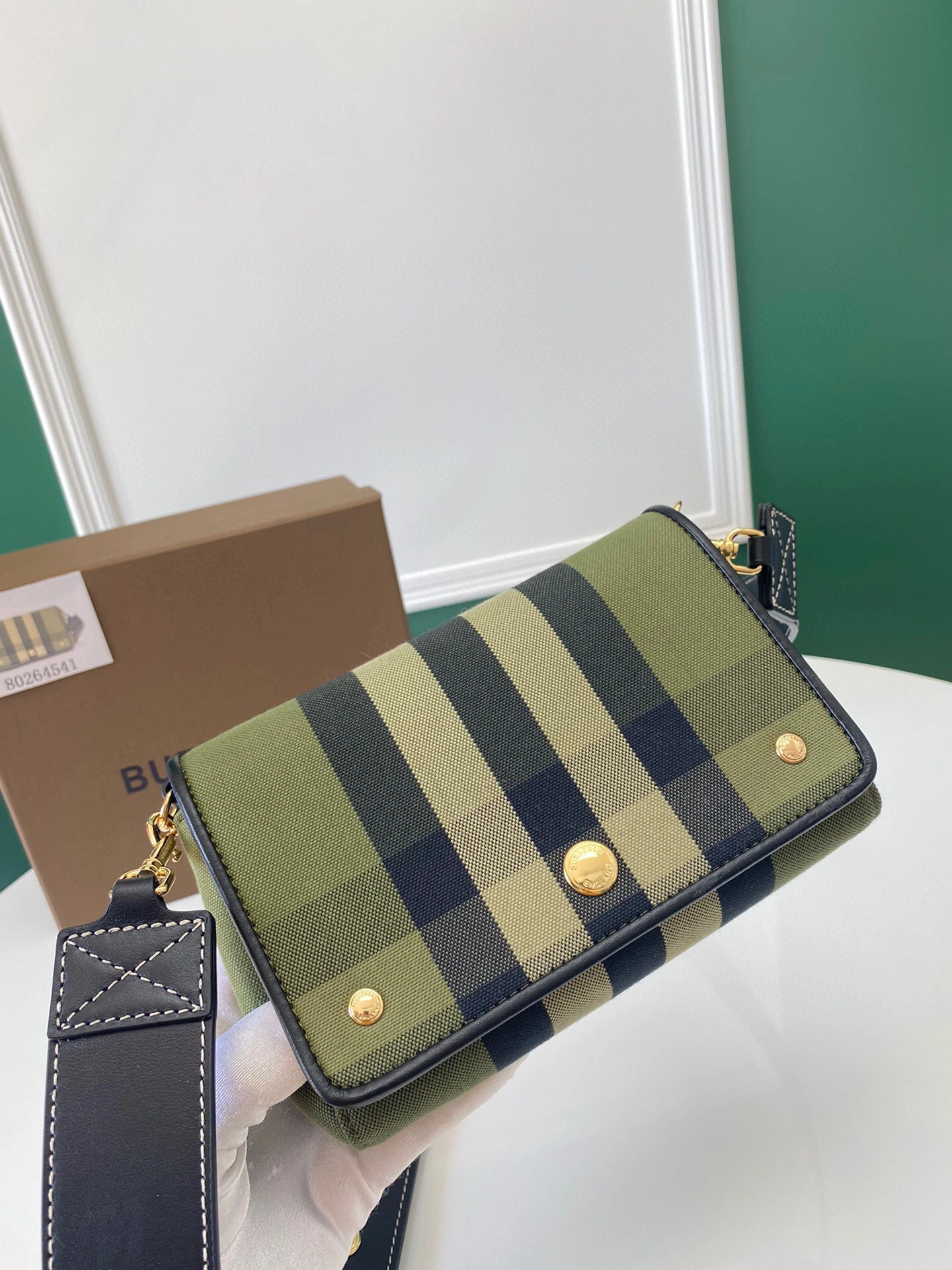 MOMO- item:B-B278B0912