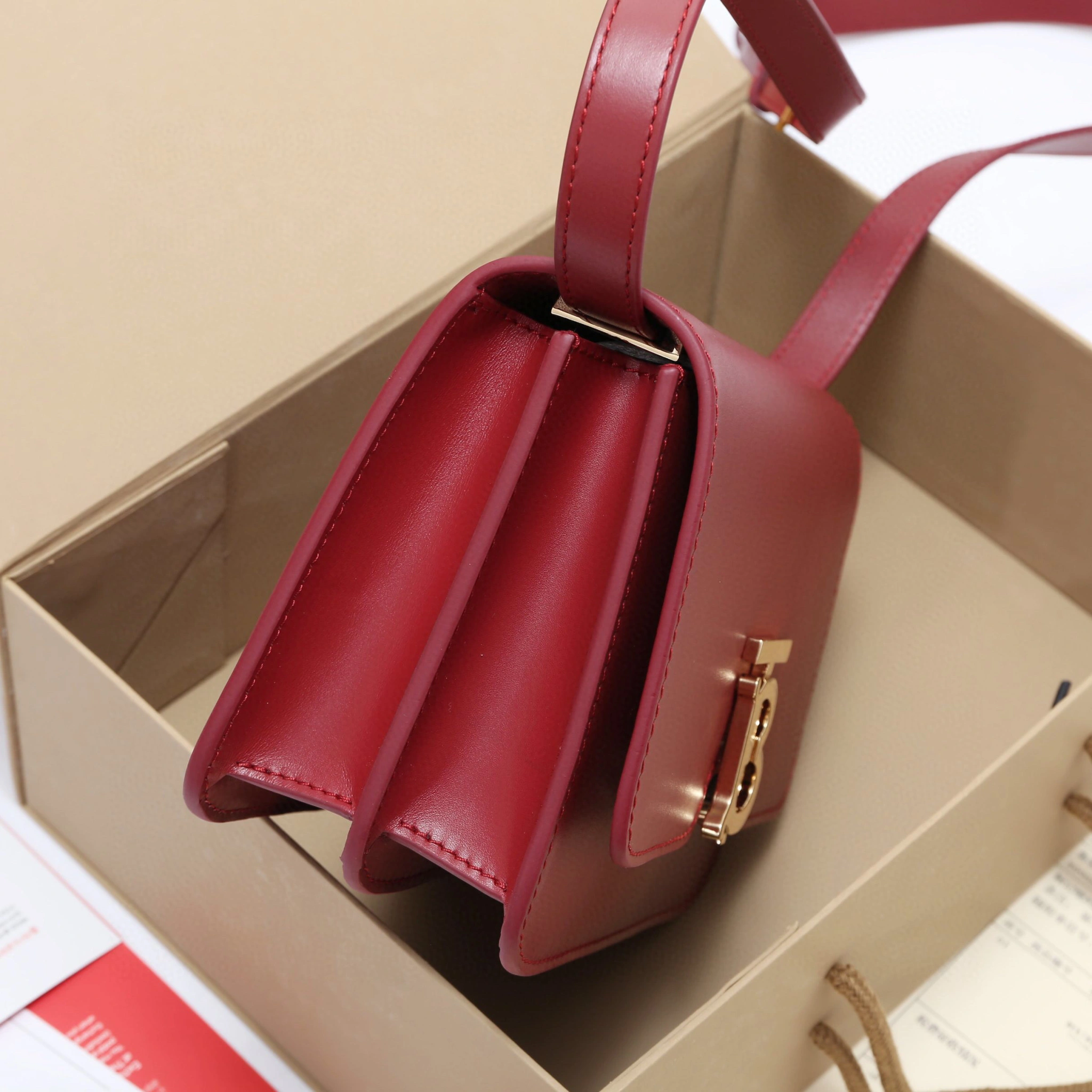 MOMO- item:B-B278B0916