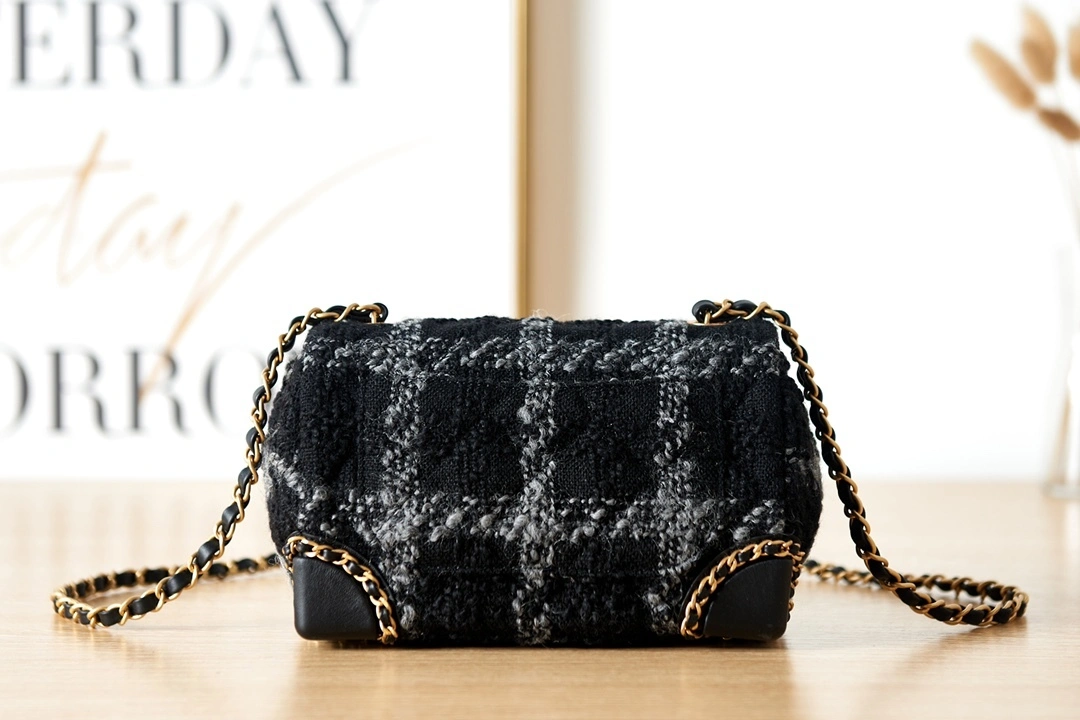 MOMO- item：C-B000F2601