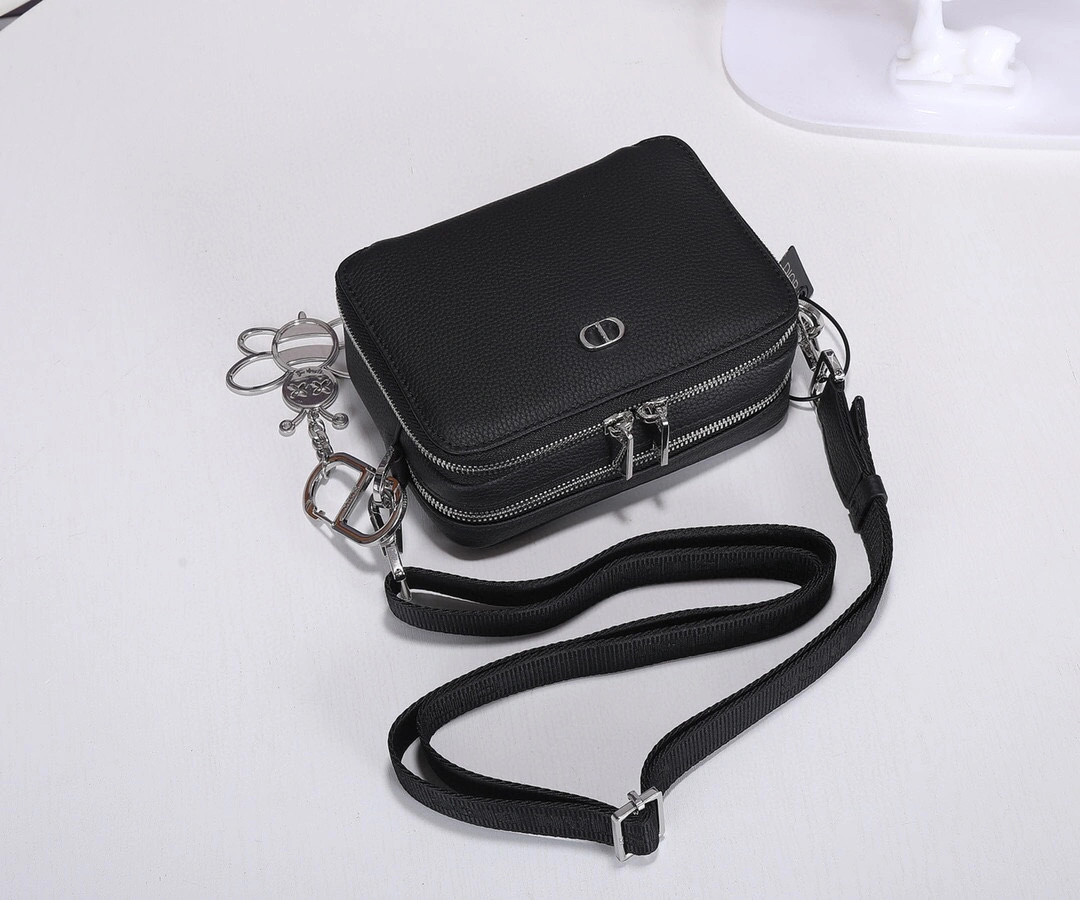 MOMO- lcon 2ESBC119CDI_H00N item:A-B063L2525