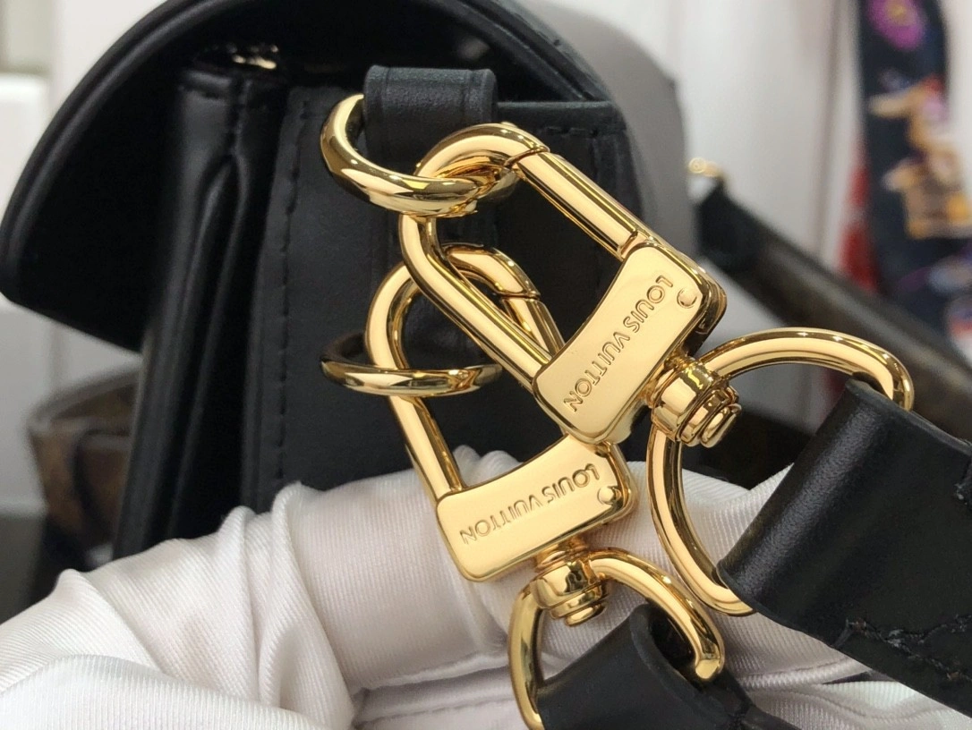 MOMO- m20393 SWING item : B-B063D1002