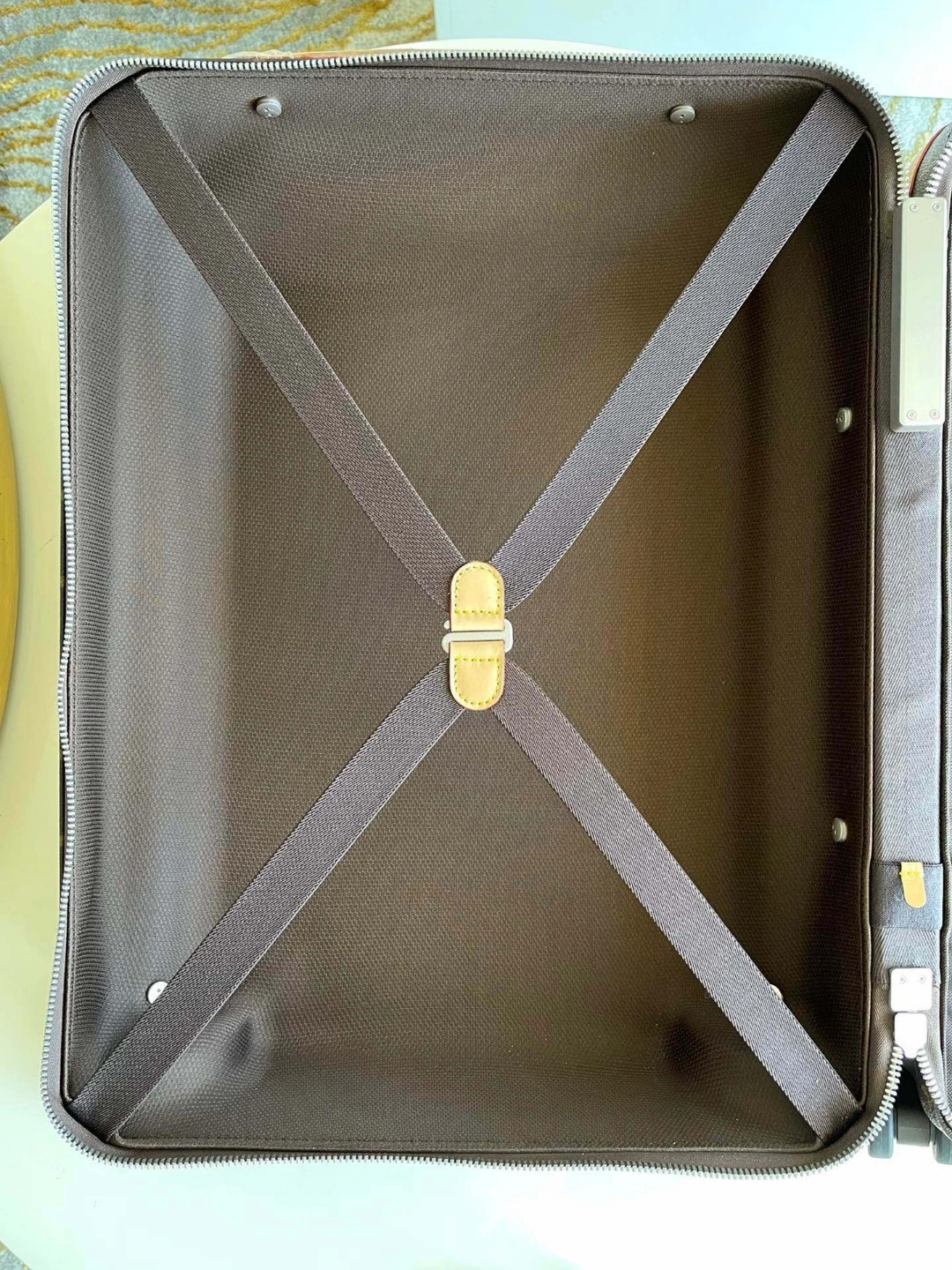 MOMO- m23209 item : A-B00L2801