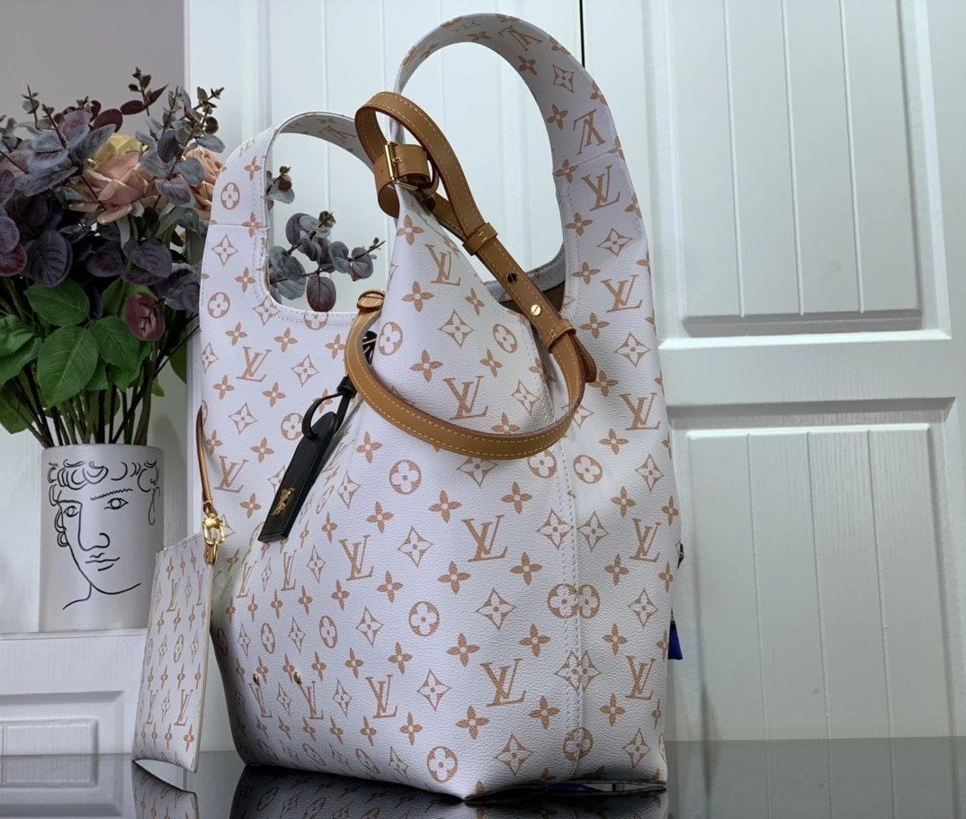 MOMO- m24409 item:D-B174A1557