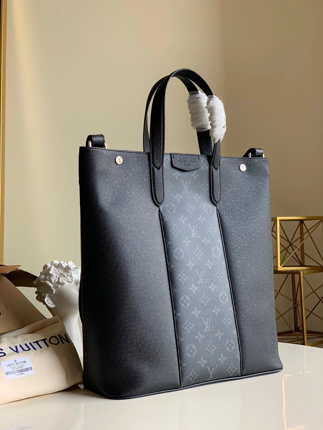 MOMO- m30431 item : A-B00L2214