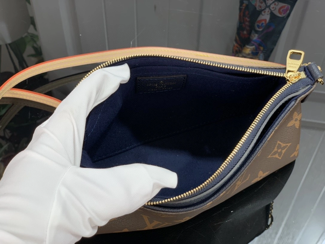 MOMO- m44058 item : B-B063D1134