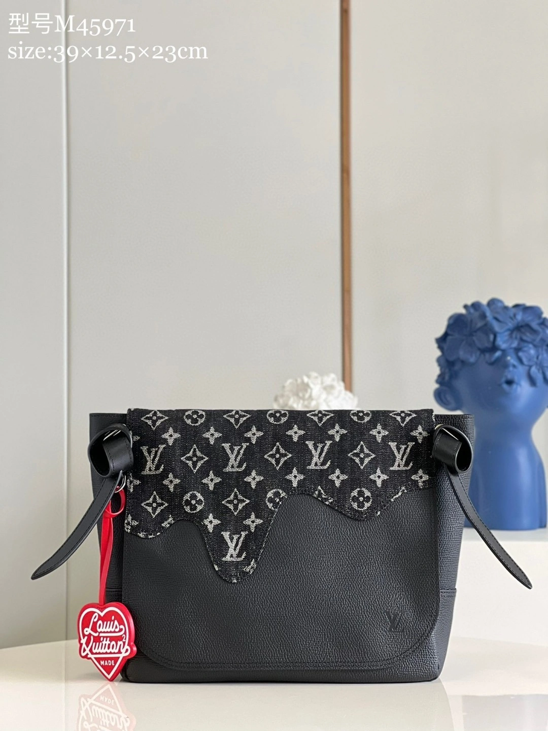 MOMO- m45971 cowhide item : A-B00L1736