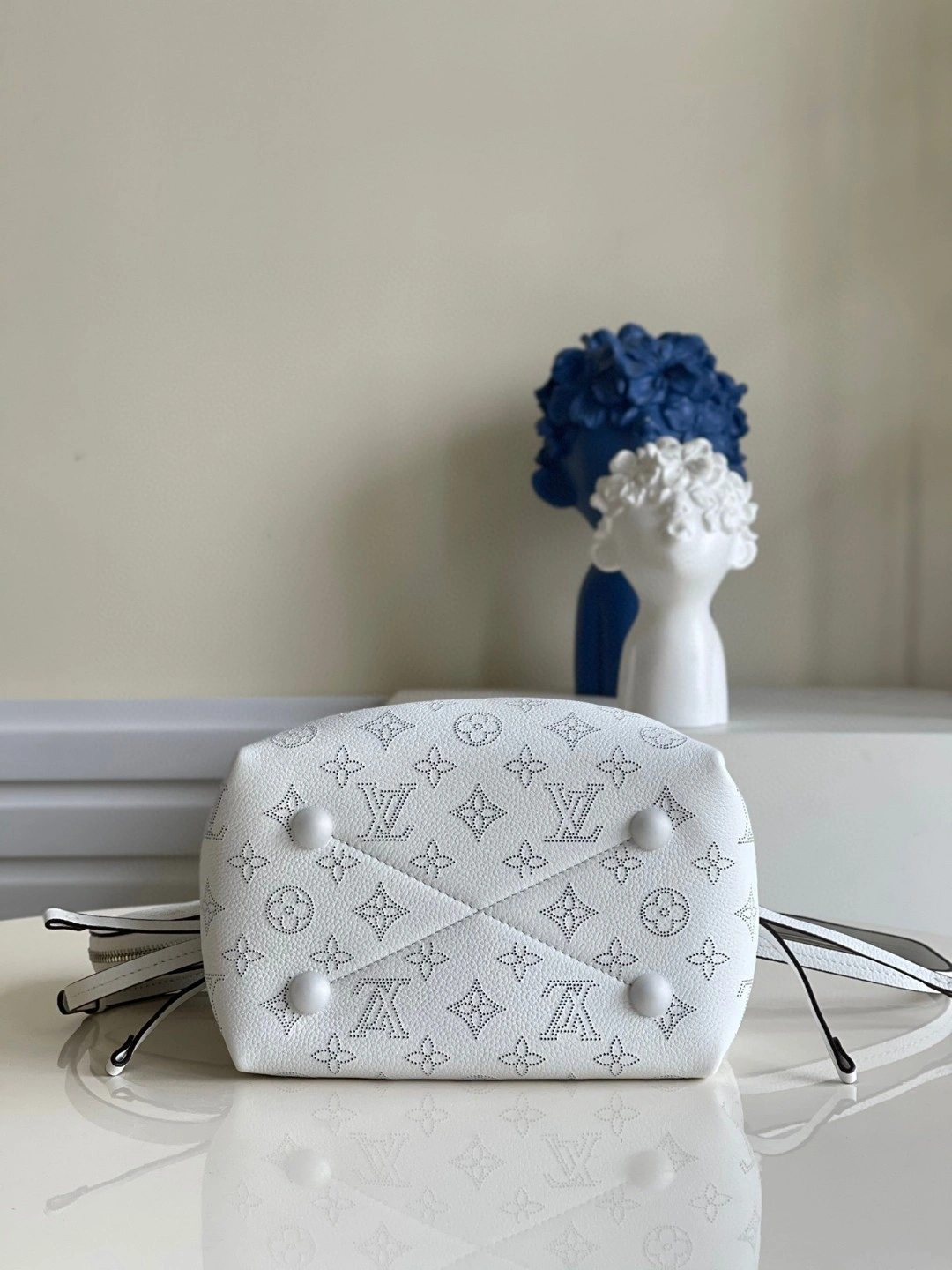 MOMO- m58480 Calfskin item : A-B00L2724