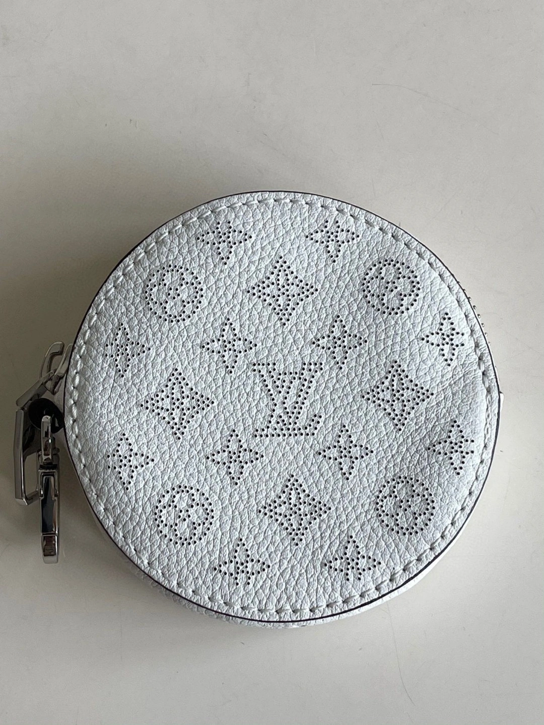 MOMO- m58480 Calfskin item : A-B00L2724