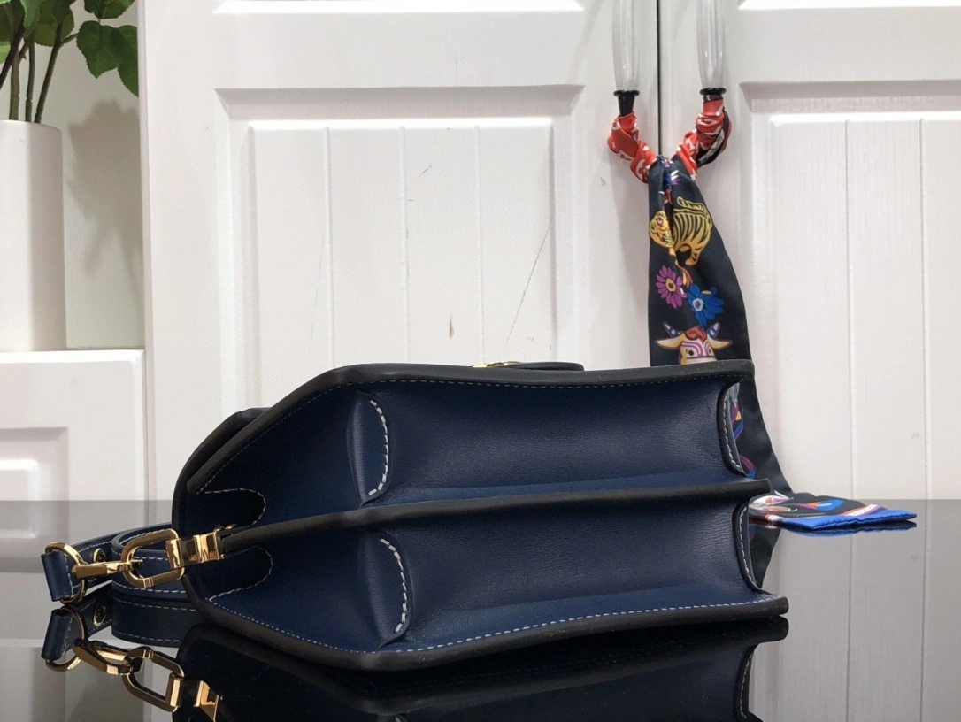 MOMO- m59716 cowhide DAUPHINE item : B-B080C0939