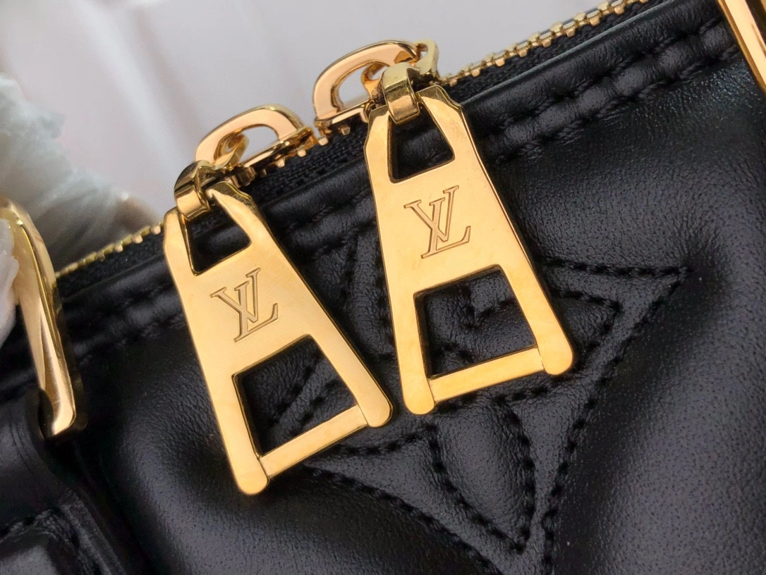 MOMO- m59793 Alma BB Monogram item：B-B063E1716C