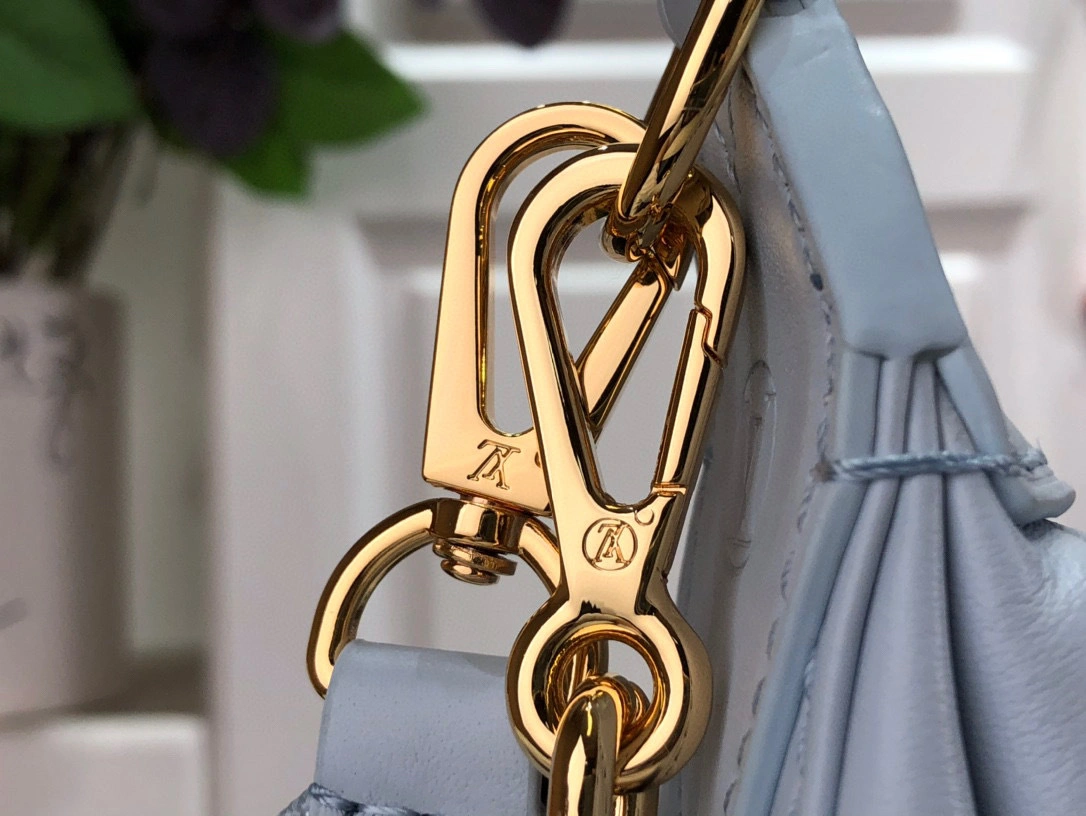 MOMO- m59825 Over The Moon Monogram item：B-B063E1714C