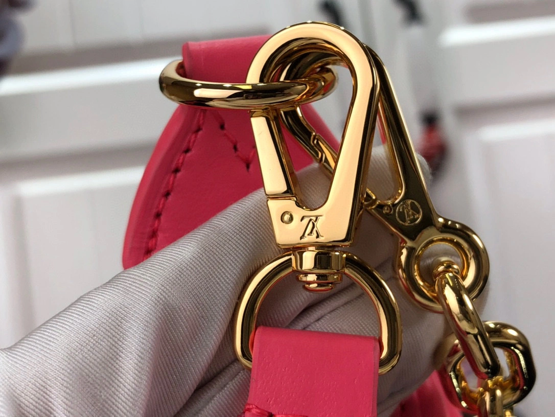 MOMO- m59915 Over The Moon Monogram item：B-B063E1712C