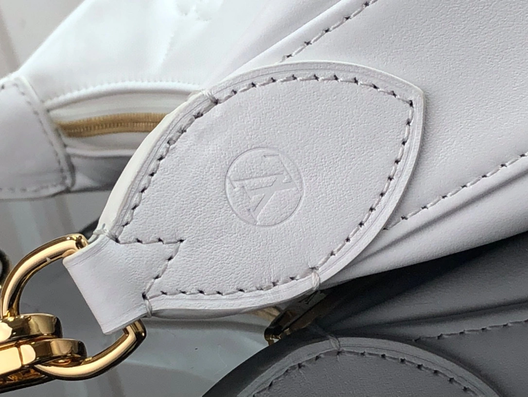 MOMO- m59959 Monogram item：B-B063E1709C