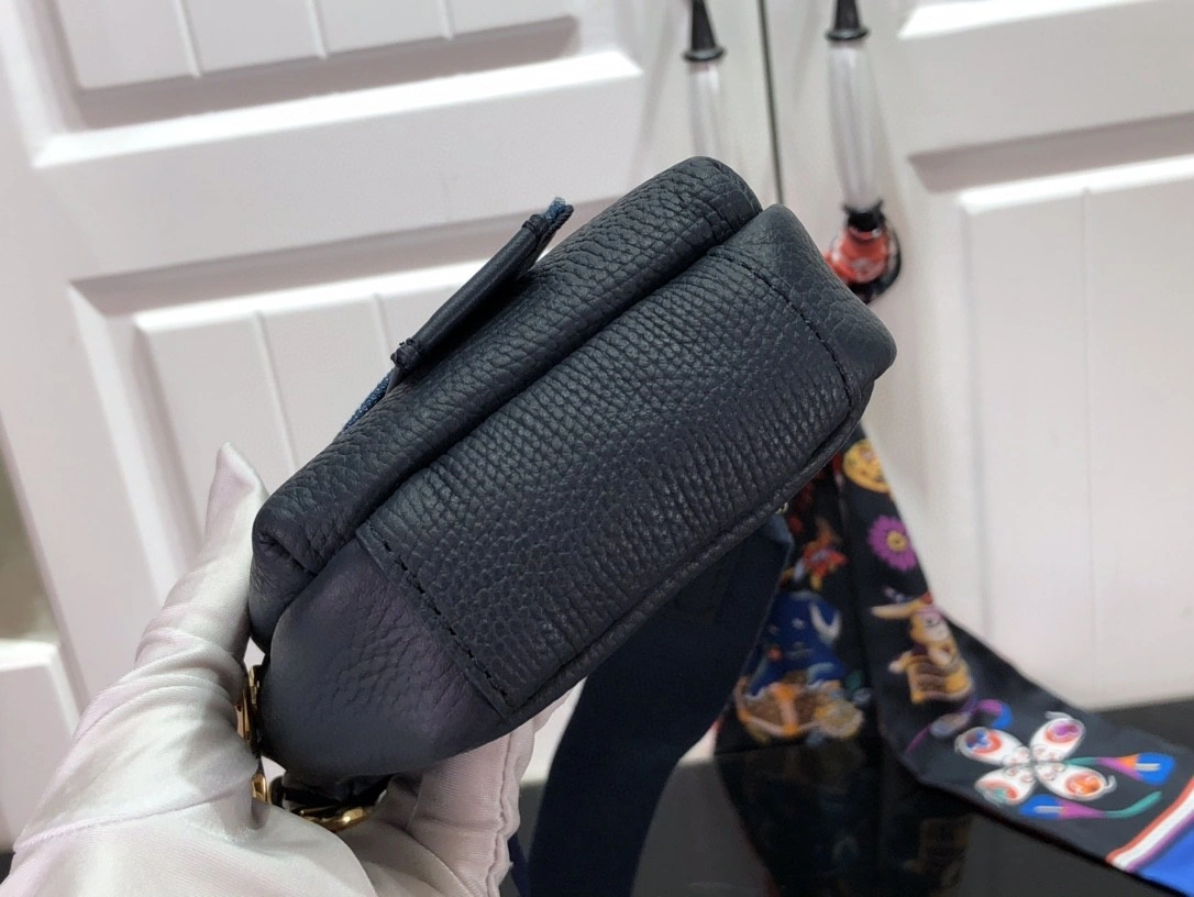 MOMO- m81060 item : A-B174L1719