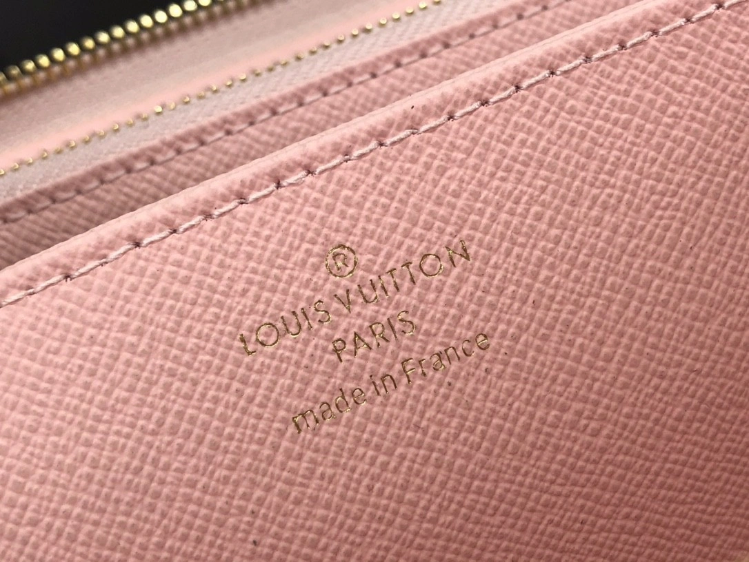 MOMO- m81182 item : B-B063D1832