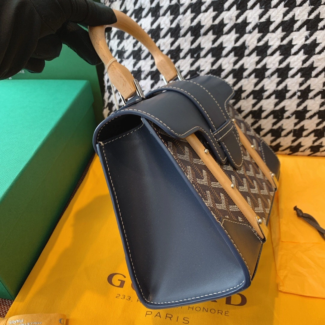 MOMO--mini Saigon high quality version item : 007B00L0810-3