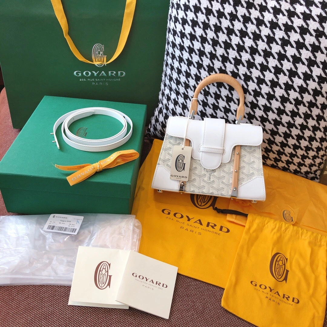 MOMO--mini Saigon high quality version item : 007B00L0812-3