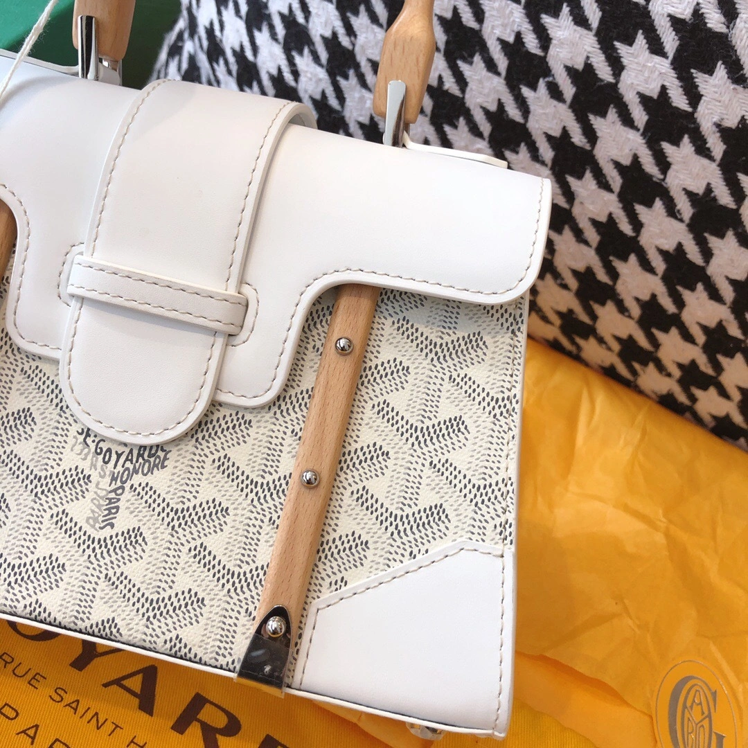 MOMO--mini Saigon high quality version item : 007B00L0812-3