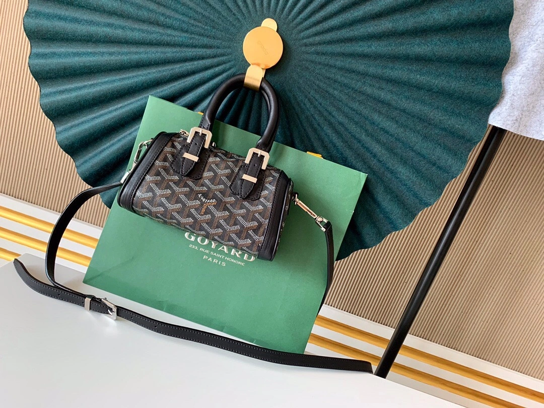 MOMO--mini high quality version item : 007B00L0807-4