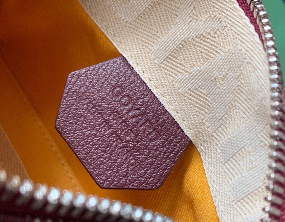 MOMO--mini high quality version item : 007B00L0807-4