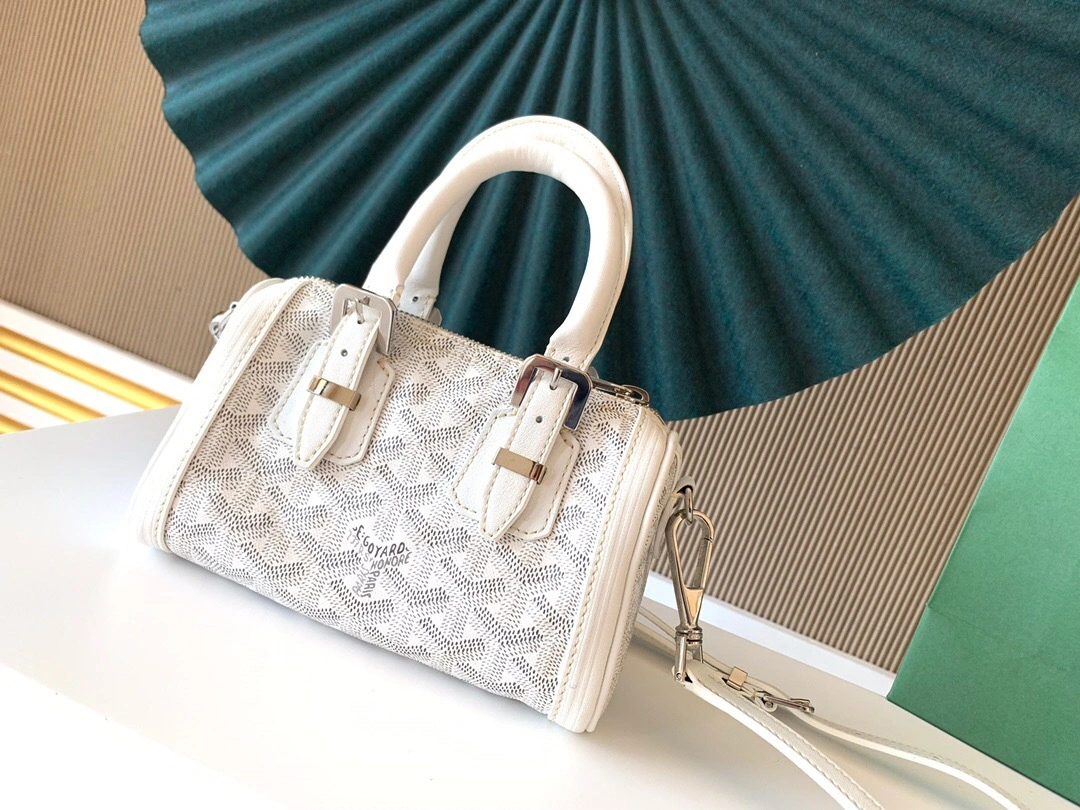 MOMO--mini high quality version item : 007B00L0809-3