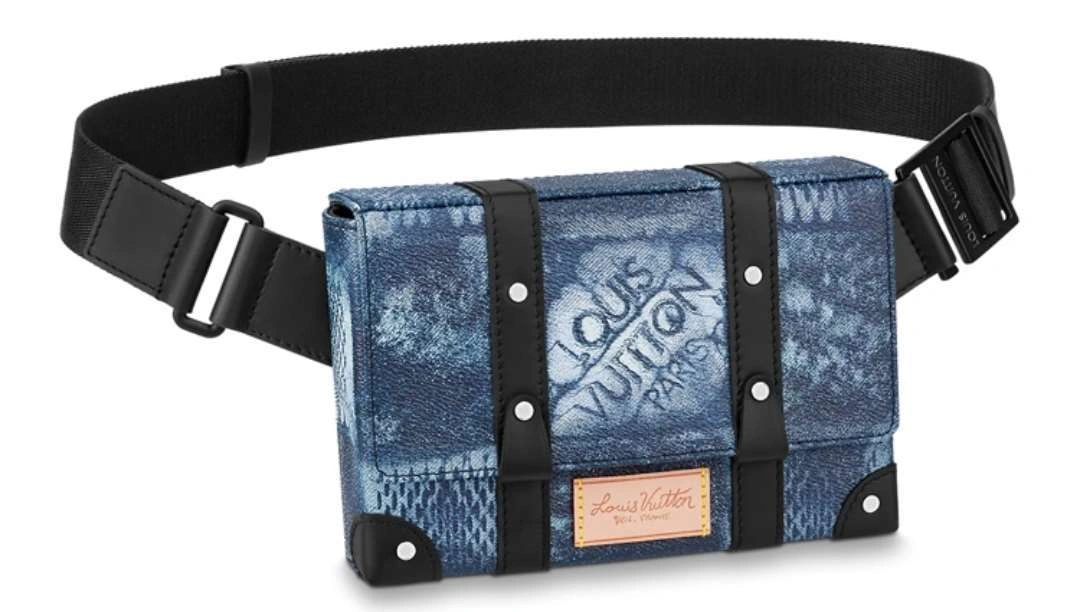 *MOMO- n50061trunk item : A-B00G2958