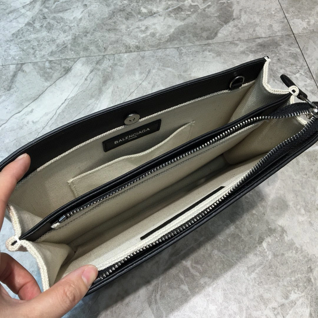 MOMO--nevy box high quality version item : 202B41K2745-2