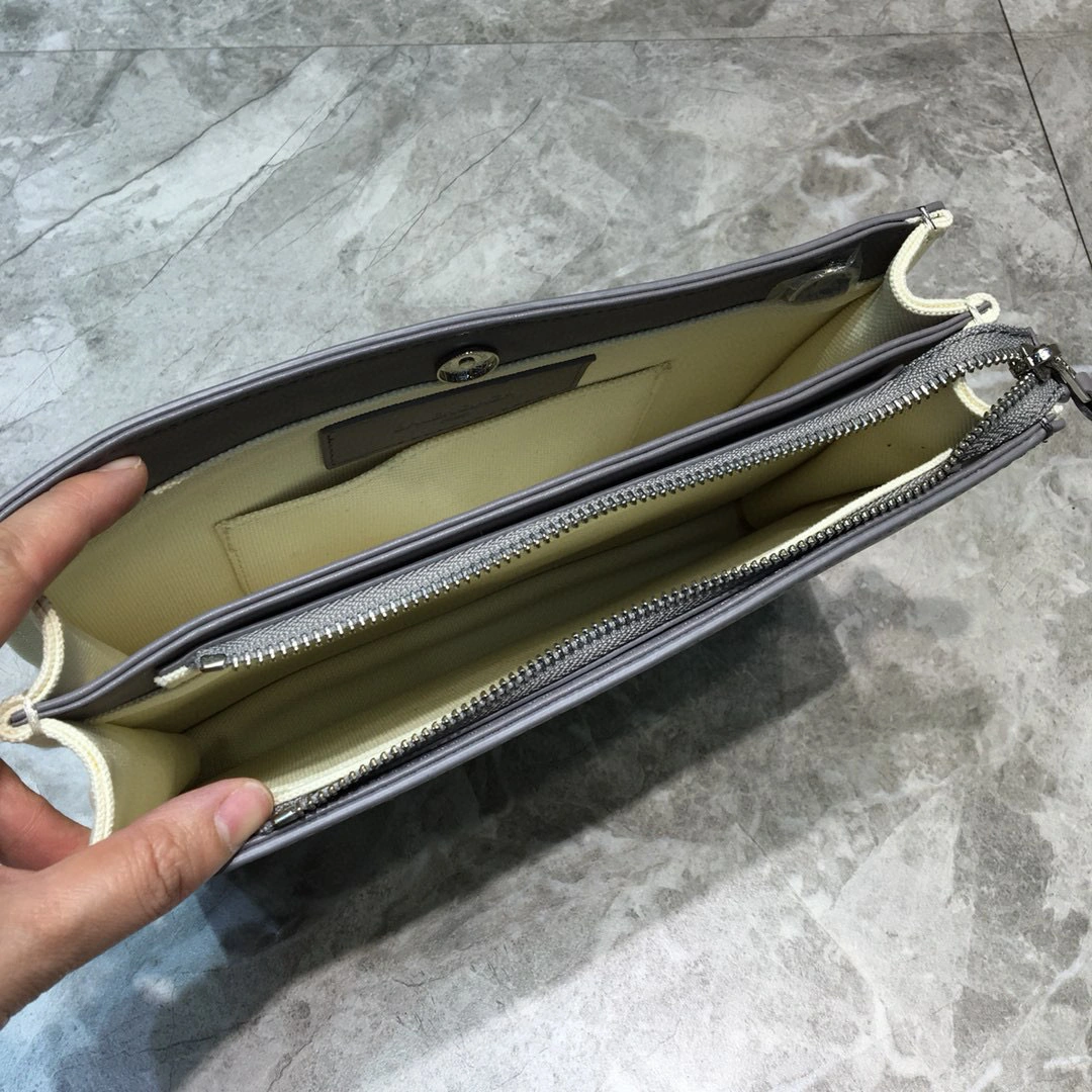 MOMO--nevy box high quality version item : 202B41K2746-2