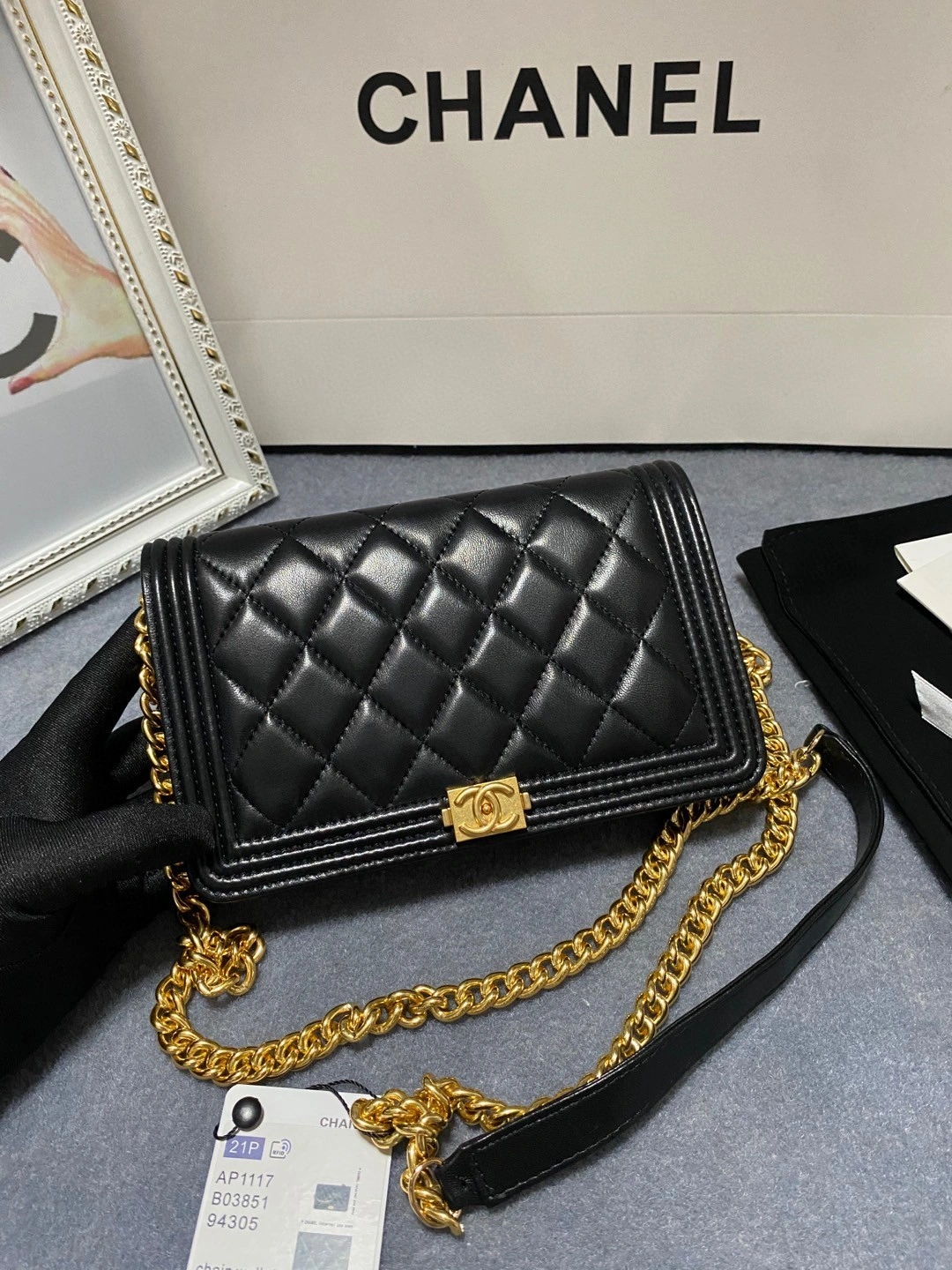 MOMO- sheephide item : B-B00M1908