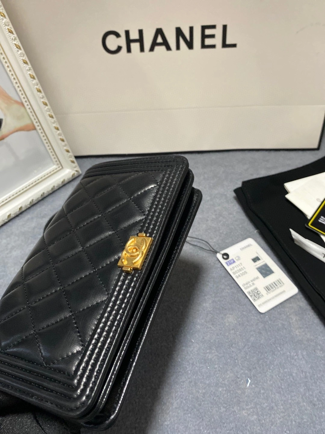 MOMO- sheephide item : B-B00M1908