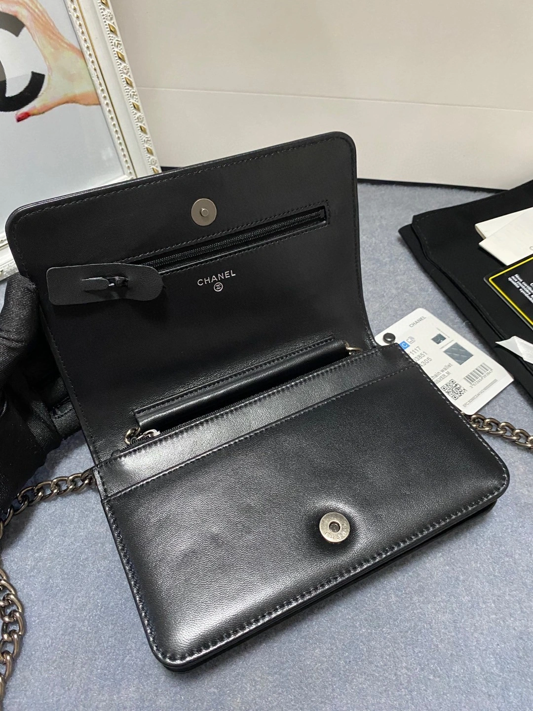 MOMO- sheephide item : B-B00M1908