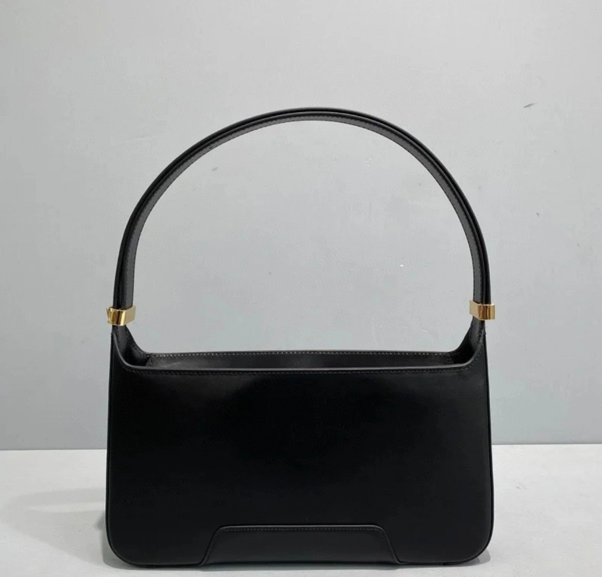 MOMO- shoulder bag item : A-B278L0131