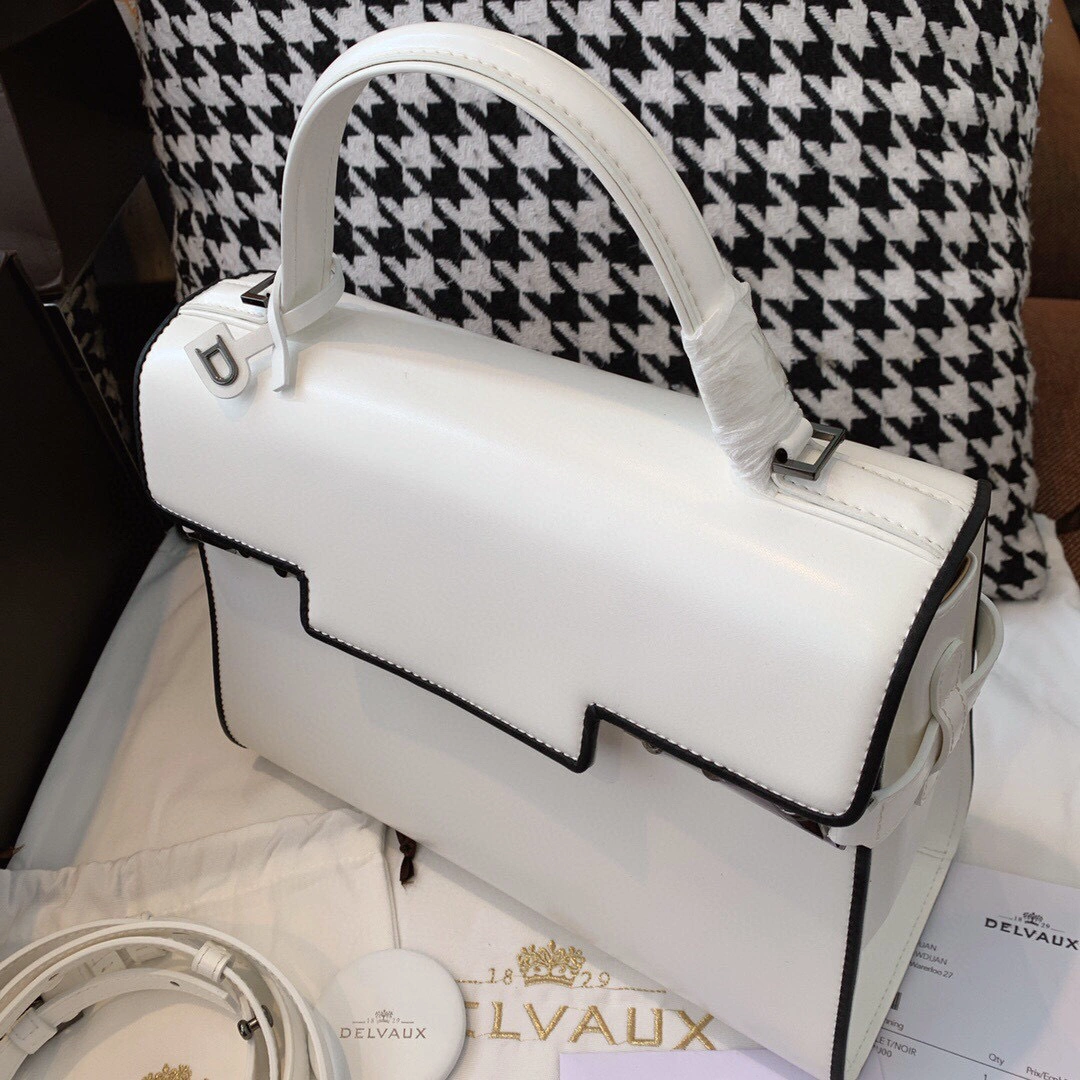 MOMO--tempete GP-1001 high quality version item : 202B15K2618-2