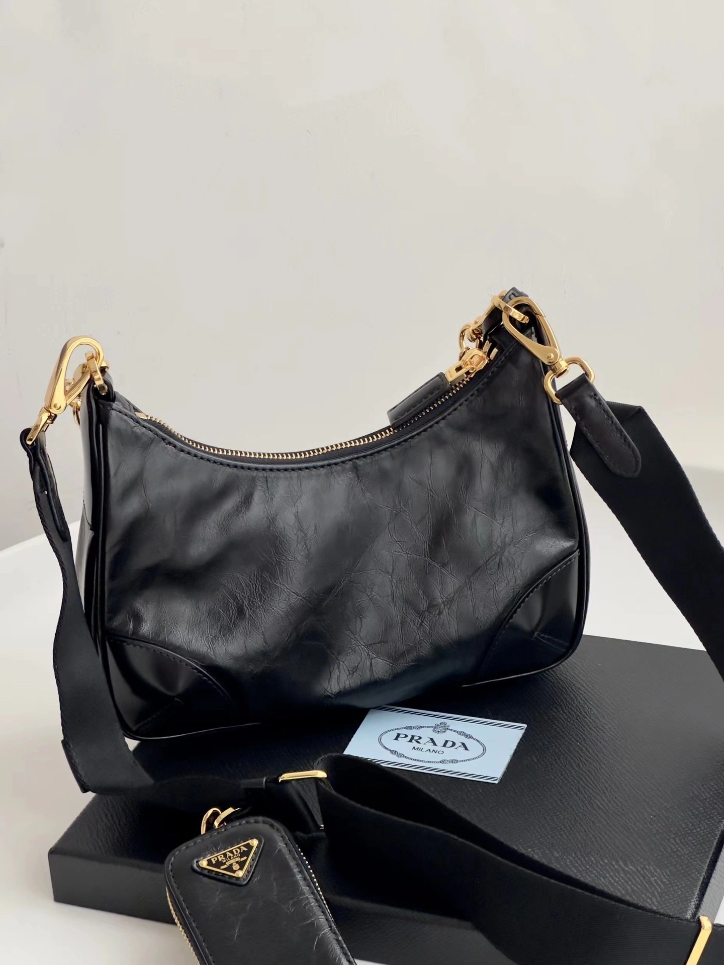 MOMO- waxed skin item:D-B000A1594