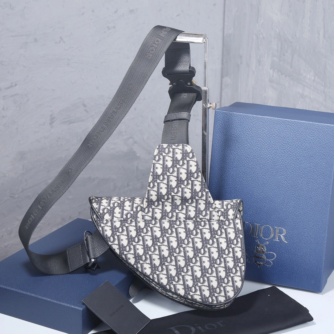 &MOMO-1ADPO093 item:A-B063L2548