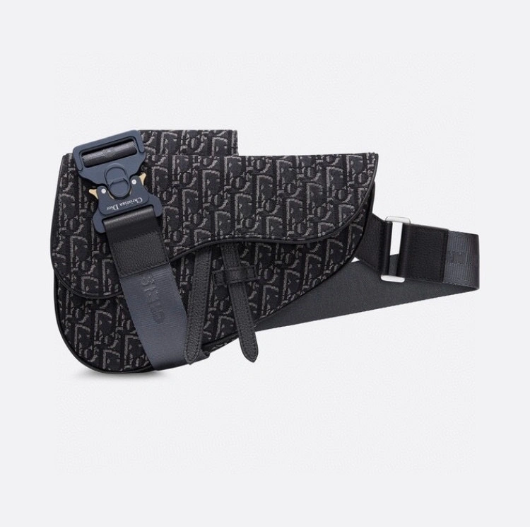 MOMO-1ADPO093 item:A-B063L2549