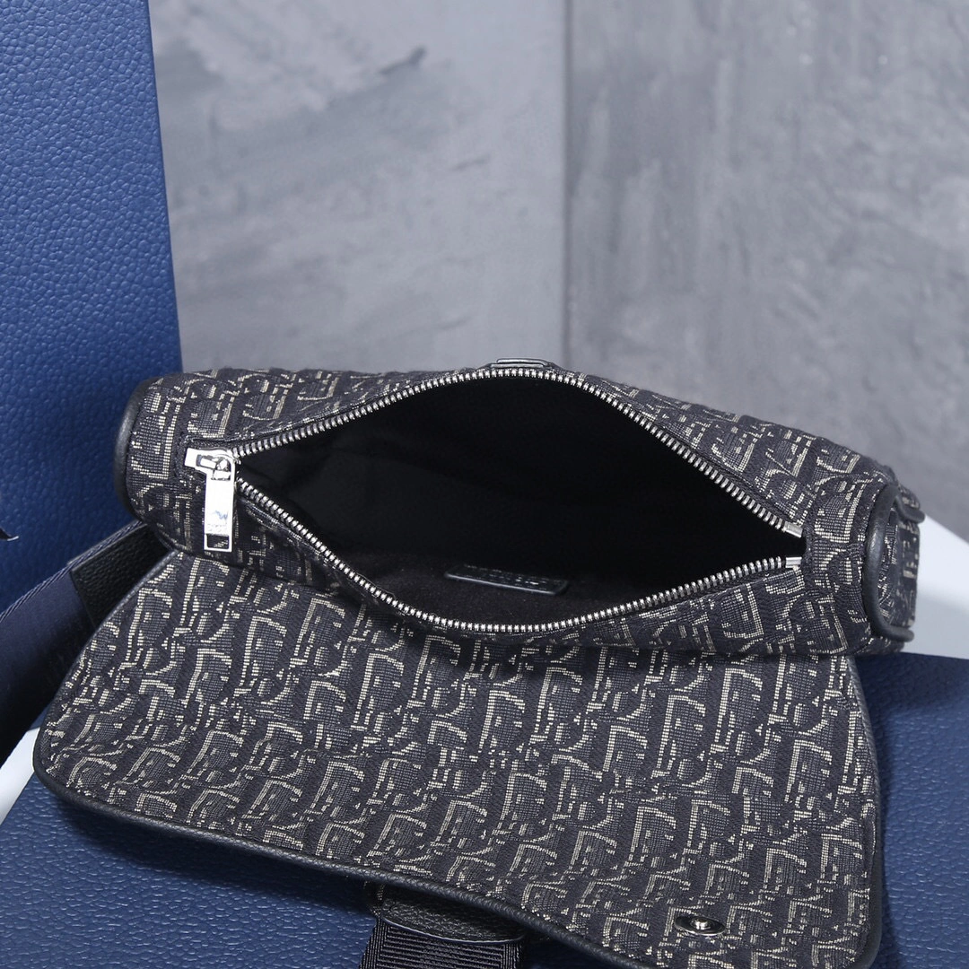 MOMO-1ADPO093 item:A-B063L2549