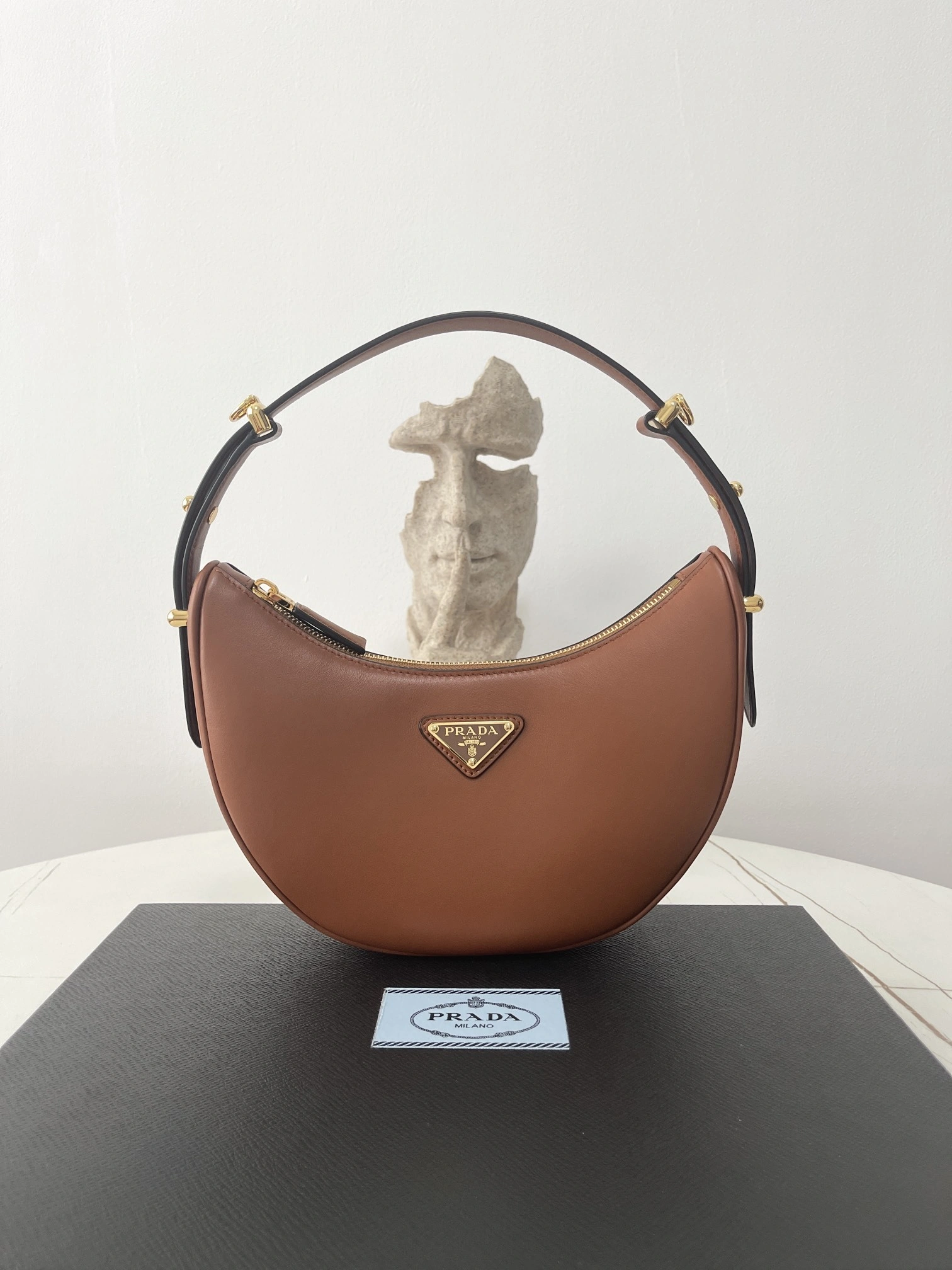 &MOMO-1BC194_ASK_F0XUG_V_OOO 1BC194_ASK_F0XUG_V_HOO cowhide item:D-B806D1517