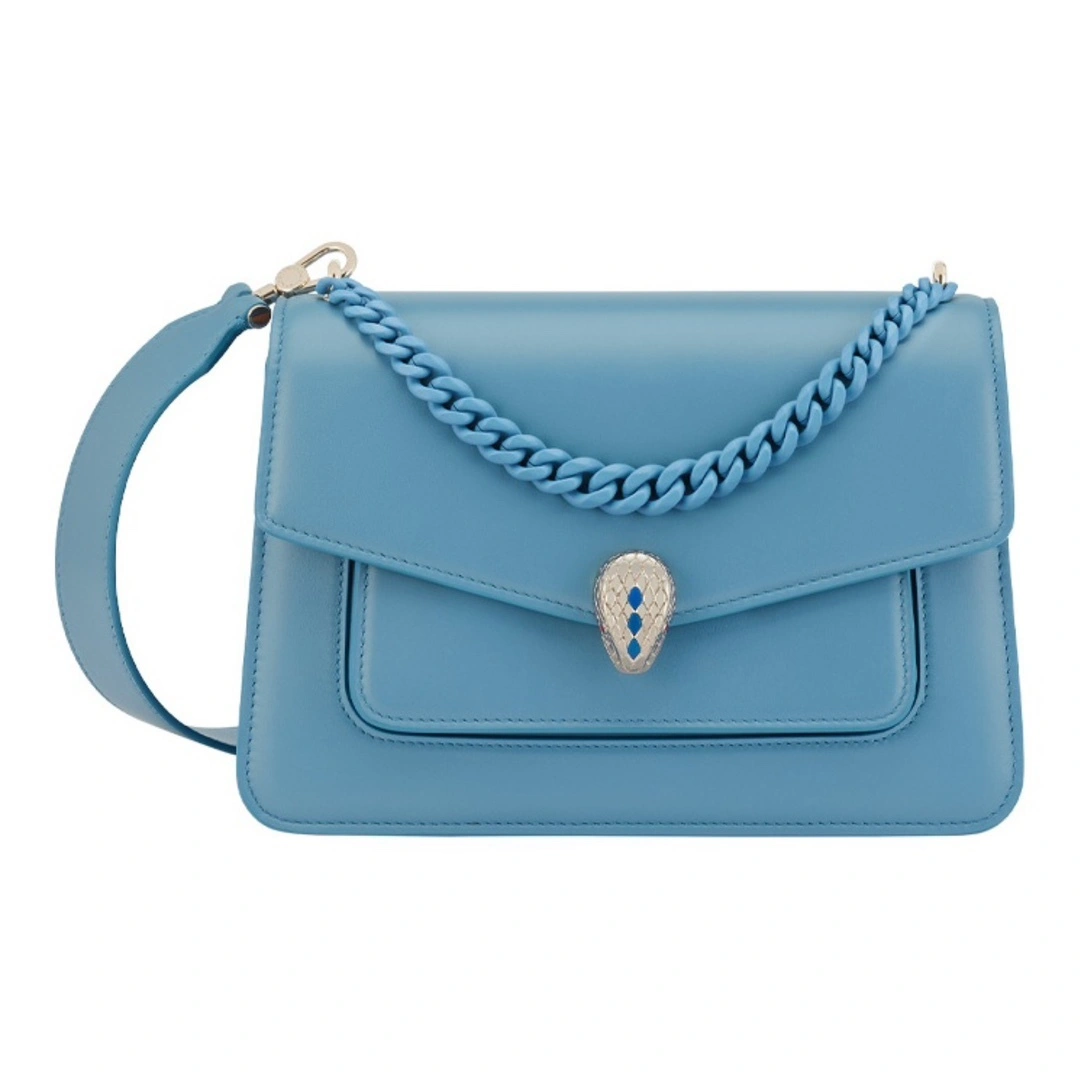 MOMO— 291473 item:D-B063A1685