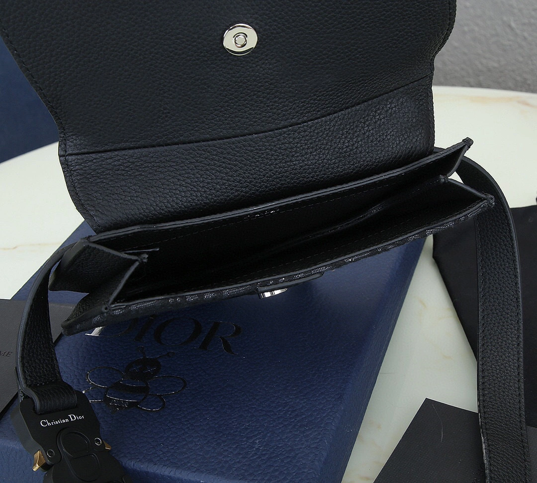 MOMO-2ADCA315YKY_H05E item:A-B063L2519