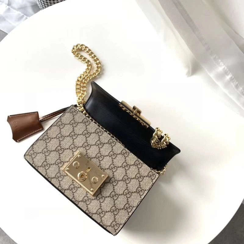 *MOMO— 409487 item：242B31E2540